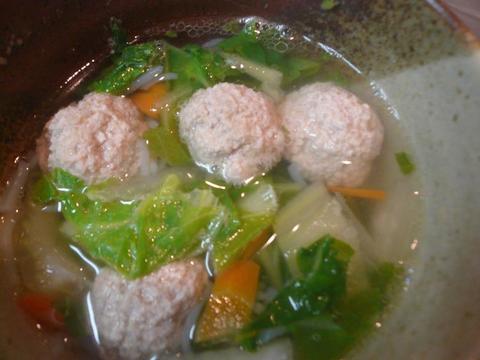 白菜と肉団子のほんわかスープ