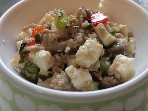 まーぼー豆腐丼