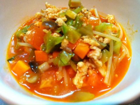 トマトスープパスタ