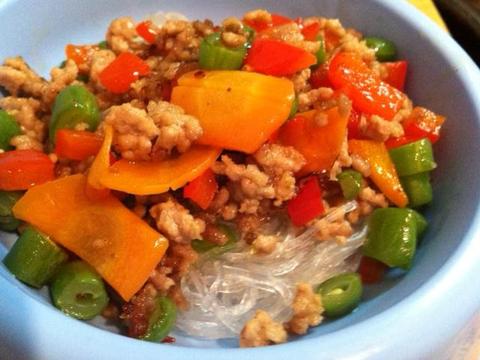 豚挽肉とインゲンの春雨ごはん