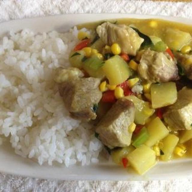 残り野菜でもりもりカレー