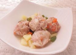 Potato soup with meat dumplings