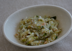 Improve umami with katsuobushi! Today's rice from the sea