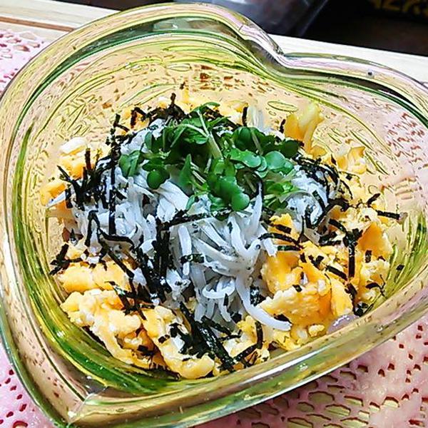 犬ご飯レシピ 釜あげしらす丼 By茶々のかぁちゃん No 1536 わんわんシェフ見習い中