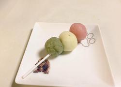 Three-color dumplings