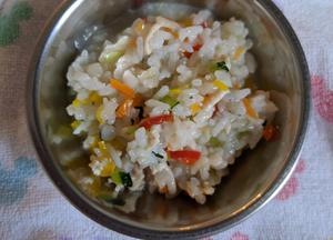 Soy milk rice with minced chicken and colorful vegetables