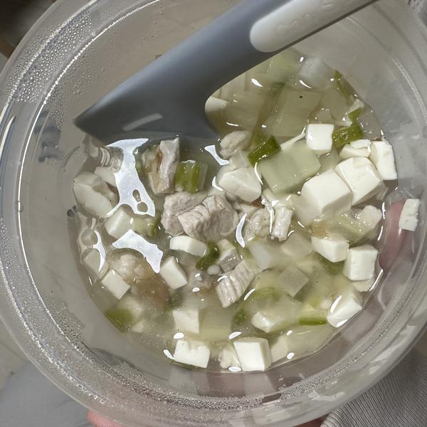 おだし香るとり野菜スープ