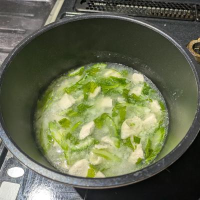 韓国薬膳スープ　参鶏湯風